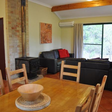 Karri Valley Chalets Pemberton Bagian luar foto