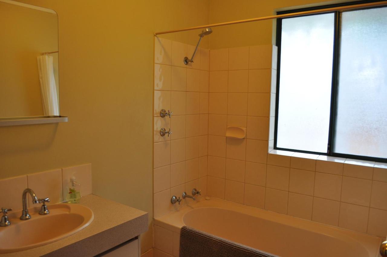 Karri Valley Chalets Pemberton Bagian luar foto