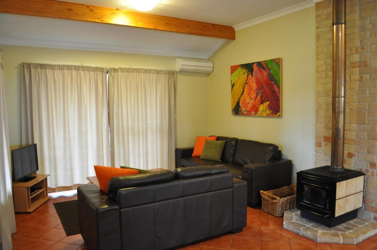 Karri Valley Chalets Pemberton Bagian luar foto